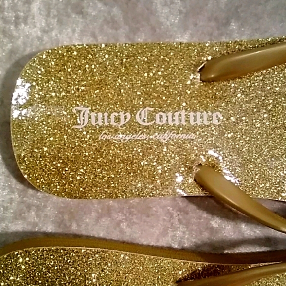 Juicy Couture Flip Flops - Picture 4 of 4